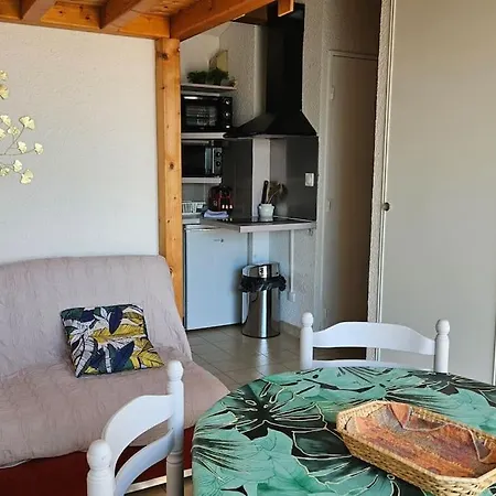 6 Couchages A La Frontignan